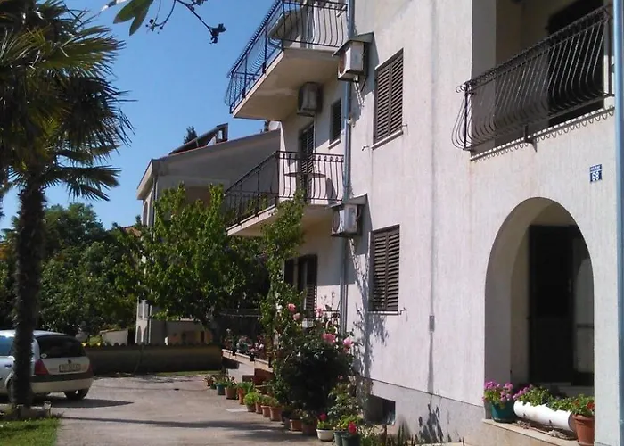 Appartamento Attraktiver Standort By Interhome