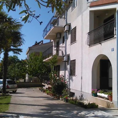 Apartment Attraktiver Standort By Interhome